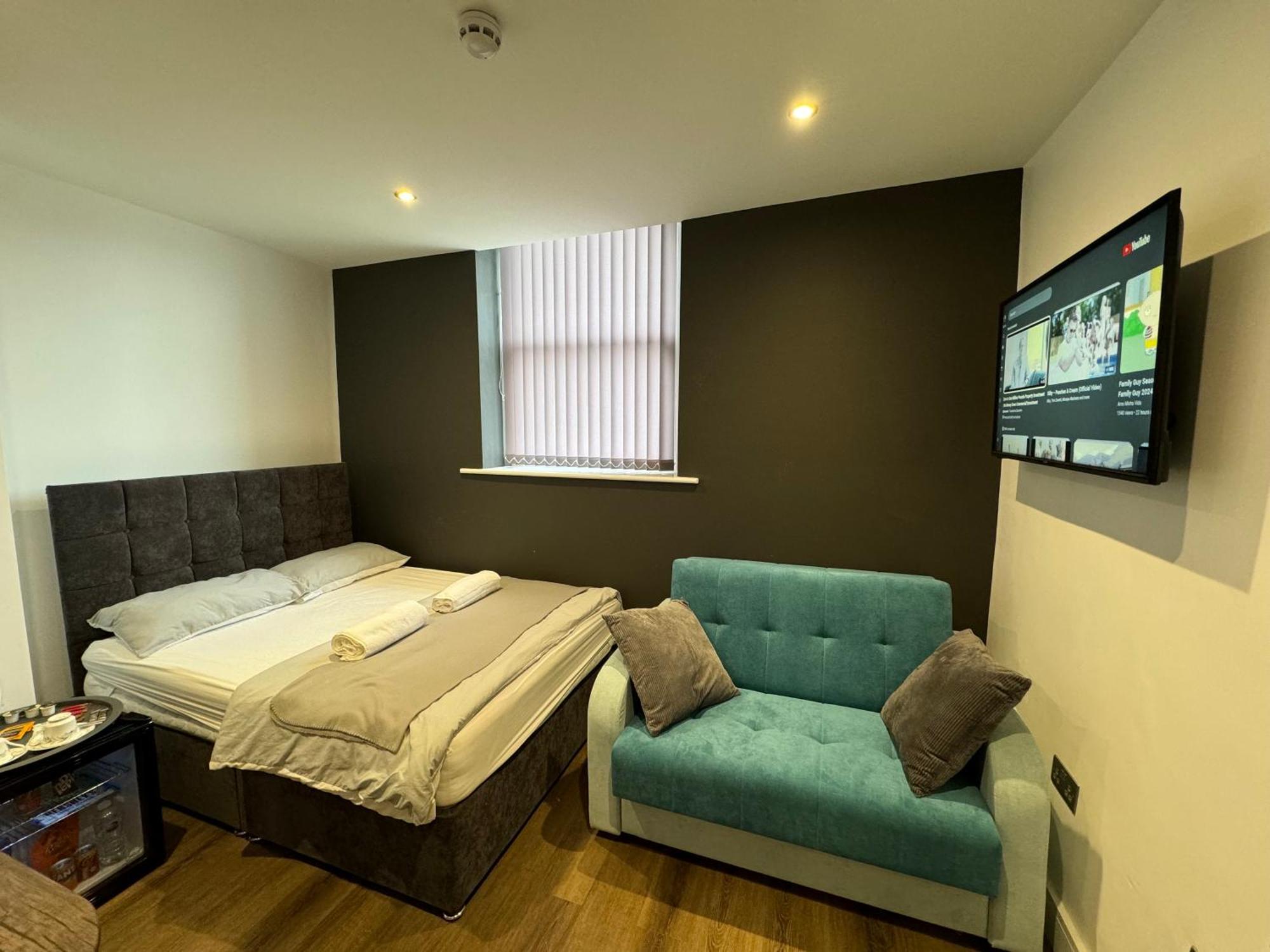 Southgate Luxury Apartments Elland Exterior foto